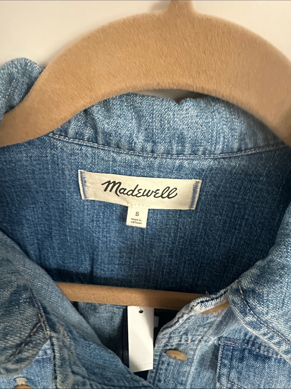 BNWT Madewell Pale Blue Denim Shirt - Picture 2 of 6